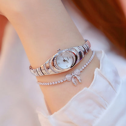 Elegant Lady's Wristwatch with Crystal Accents and Zinc Alloy Band